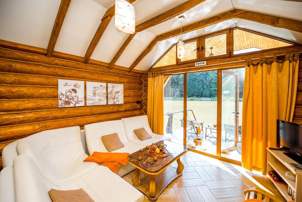 Buhta Vikingiv Hotel Vodniki Luaran gambar