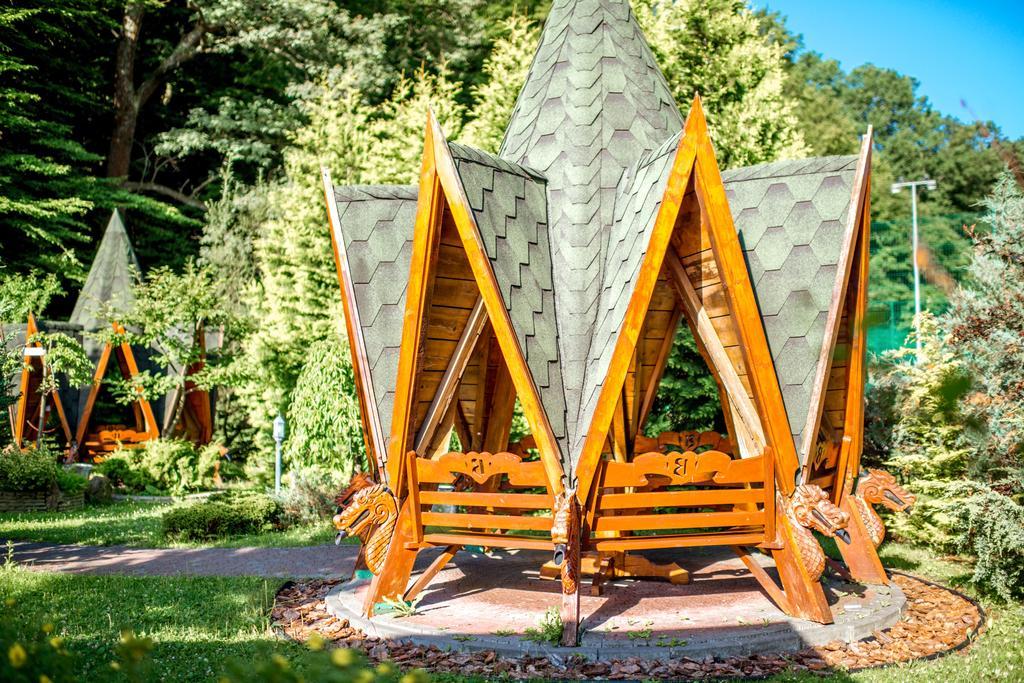 Buhta Vikingiv Hotel Vodniki Luaran gambar